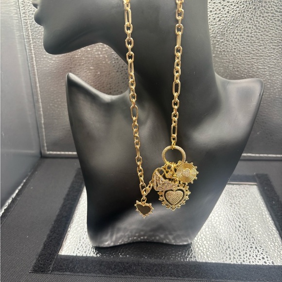 Gold Heart Charm Necklace I’ll removable charms it is one of a kind. - Picture 3 of 4